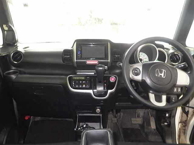 HONDA N BOX 2013