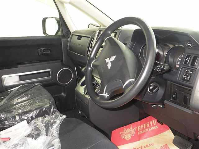 MITSUBISHI DELICA D5 2011