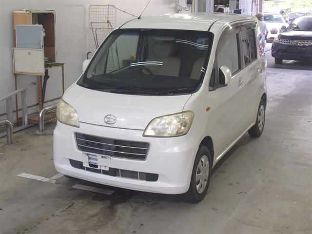 DAIHATSU TANTO EXE 2010
