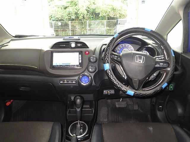 HONDA FIT SHUTTLE 2013