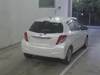 TOYOTA VITZ 2012