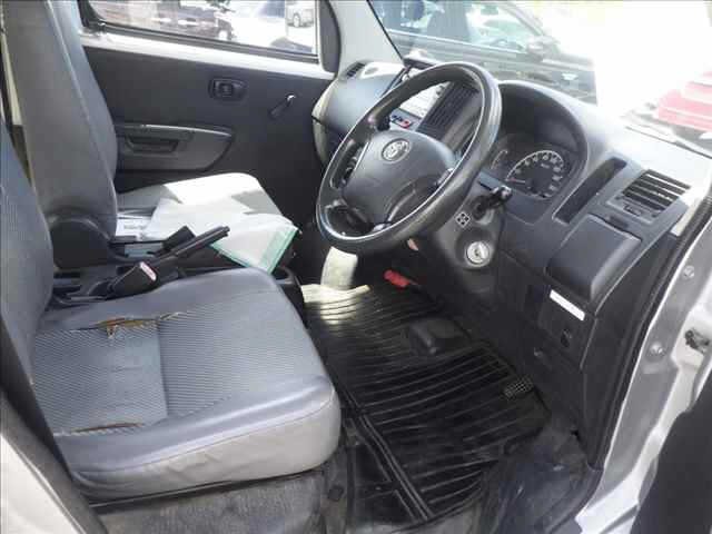 TOYOTA TOWN ACE VAN 2009