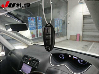 NISSAN SERENA 2012