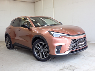 Заказать LEXUS LBX