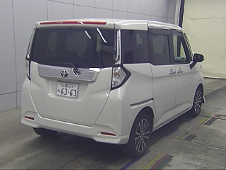 Заказать TOYOTA ROOMY