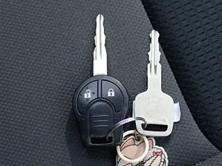 NISSAN NV200 2019
