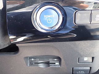 TOYOTA PRIUS 2016