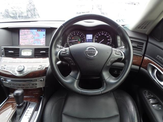 NISSAN FUGA 2014