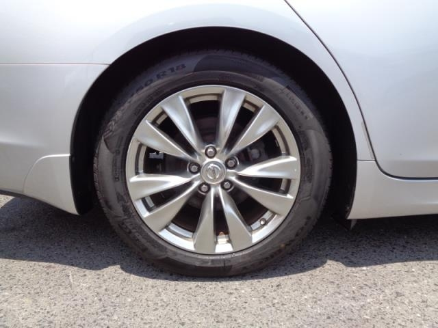 NISSAN FUGA 2013