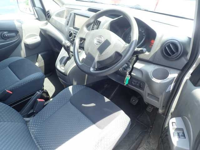 NISSAN NV200 2015