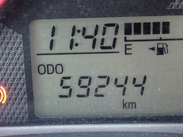 TOYOTA COROLLA AXIO 2016