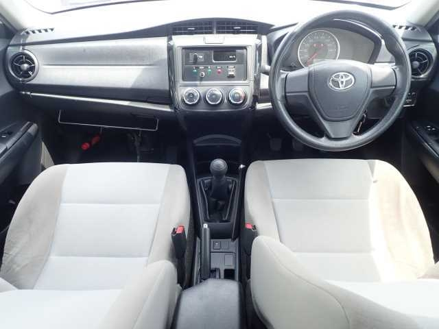 TOYOTA COROLLA AXIO 2016