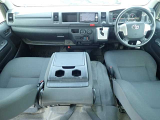 TOYOTA HIACE VAN 2019