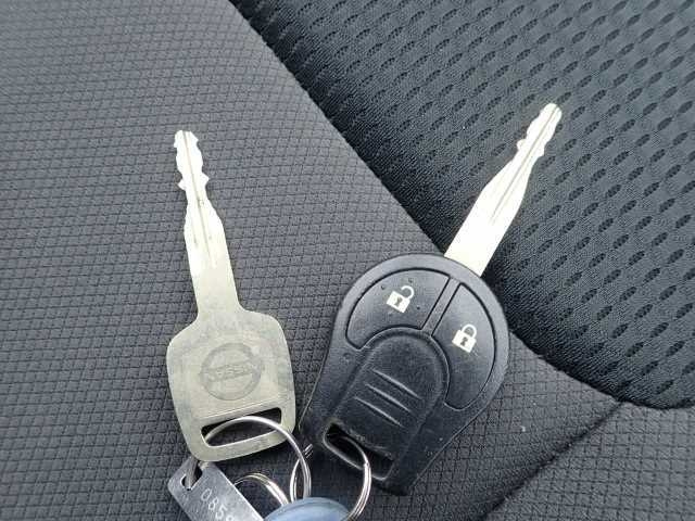 NISSAN NV200 2018