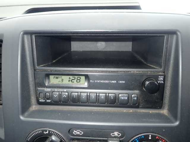 NISSAN NV200 2011