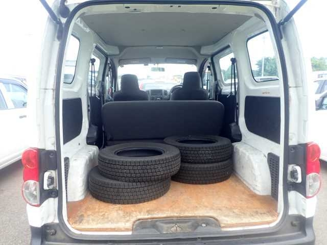 NISSAN NV200 2019