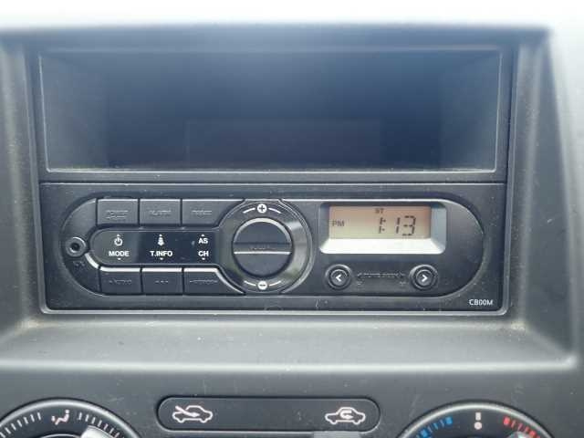 NISSAN NV200 2019