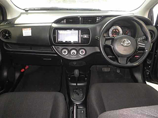TOYOTA VITZ 2018
