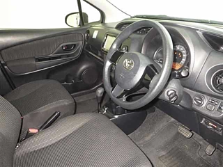 TOYOTA VITZ 2018