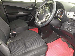 TOYOTA RACTIS 2014