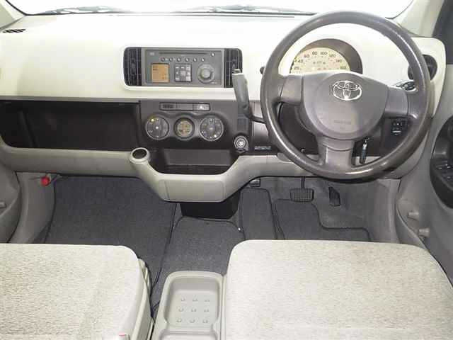 TOYOTA PASSO 2010
