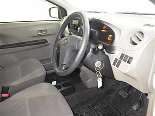 DAIHATSU MIRA E S 2014