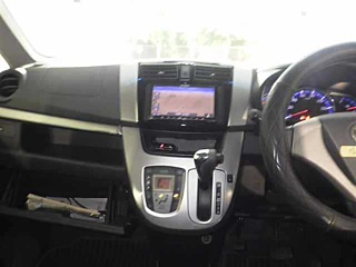 DAIHATSU MOVE 2013