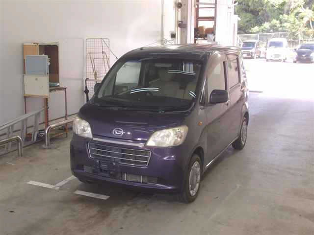 DAIHATSU TANTO EXE 2011