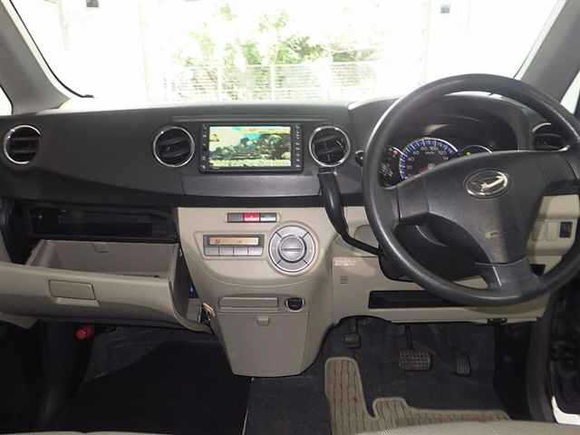 DAIHATSU TANTO EXE 2011