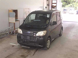SUBARU LUCRA 2010