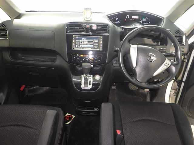 NISSAN SERENA 2013