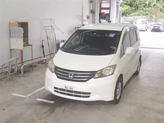 HONDA FREED 2010