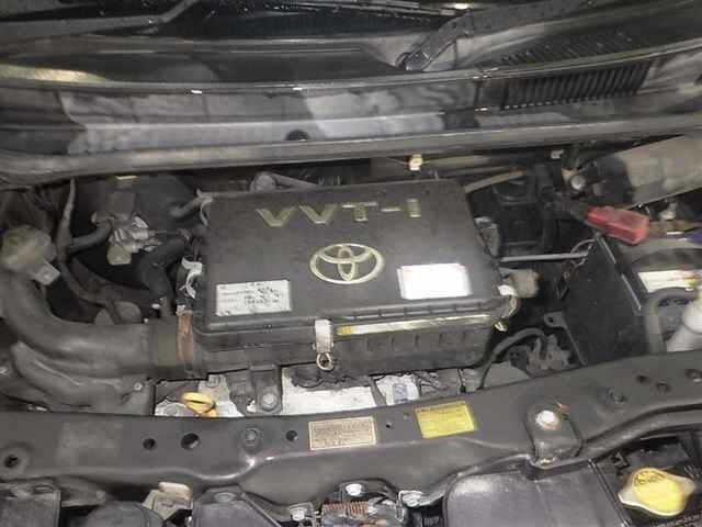 TOYOTA BB 2010