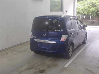 HONDA FREED 2013