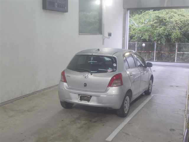 TOYOTA VITZ 2009