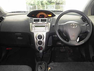 TOYOTA VITZ 2009