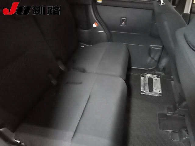 TOYOTA ROOMY 2016