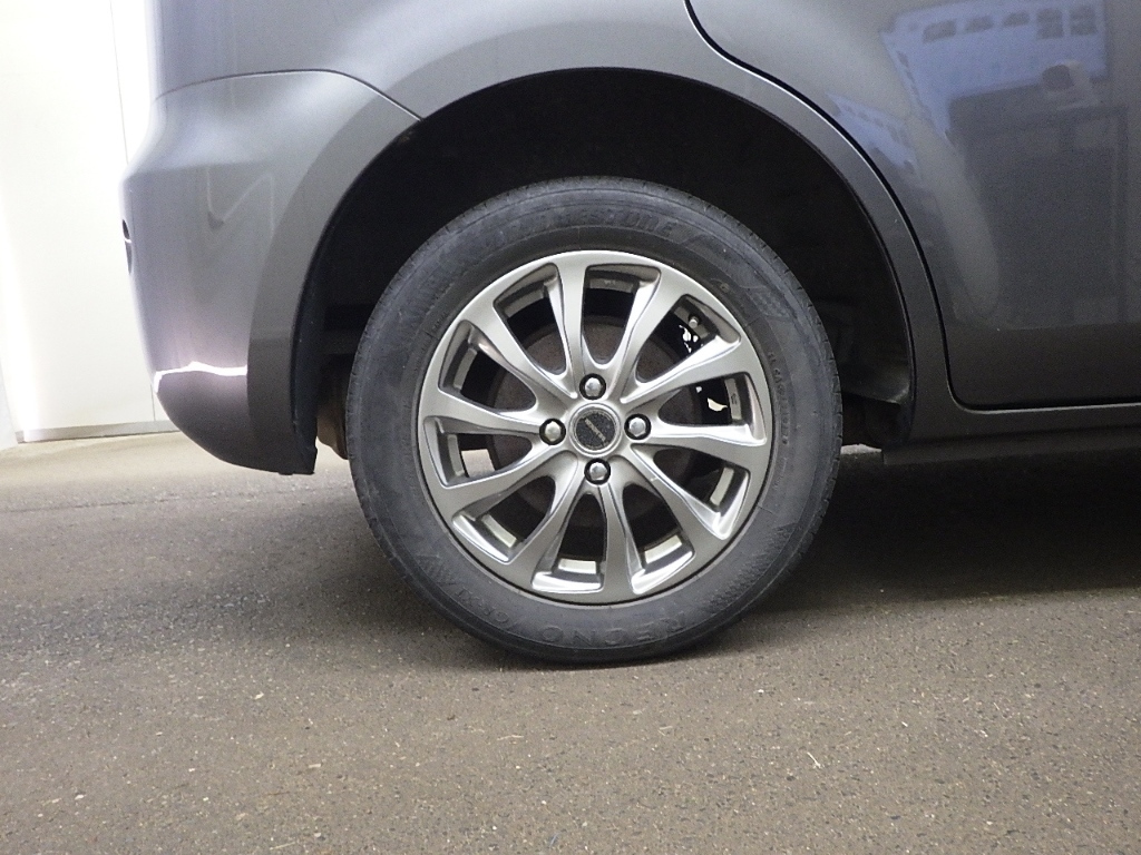 TOYOTA SIENTA 2010