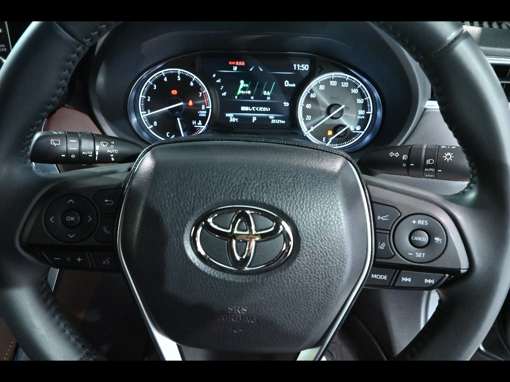 TOYOTA HARRIER 2022