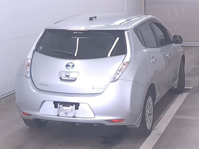 NISSAN LEAF 2014