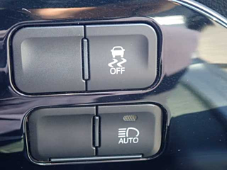 TOYOTA PRIUS 2019