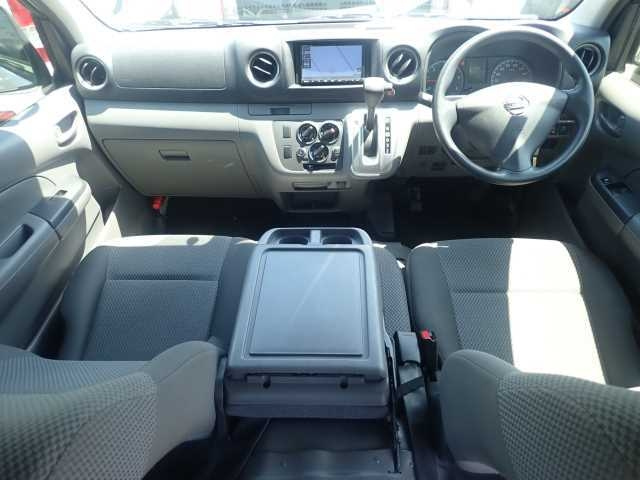 NISSAN CARAVAN VAN 2018