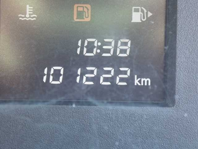 NISSAN CARAVAN VAN 2018