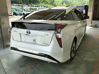 TOYOTA PRIUS 2016