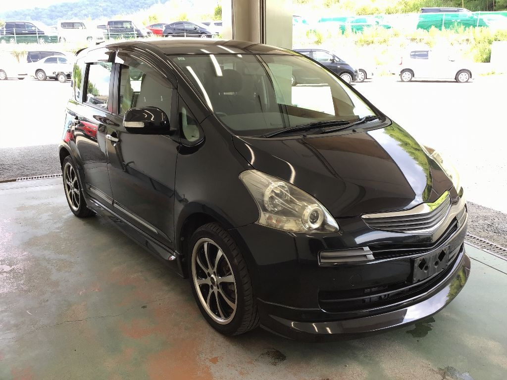 TOYOTA RACTIS 2009