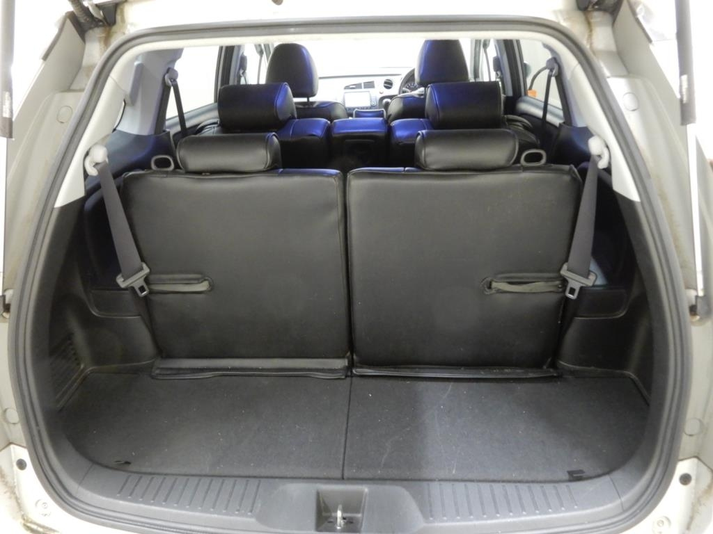 HONDA STREAM 2010