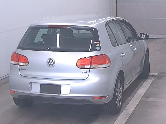 VOLKSWAGEN GOLF 2011