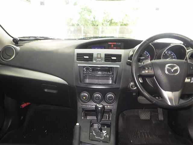 MAZDA AXELA 2012