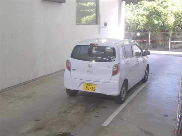 DAIHATSU MIRA E S 2012