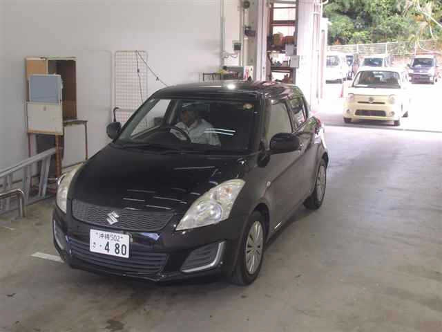 SUZUKI SWIFT 2015